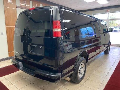 2017 Chevrolet Express 3500 LS