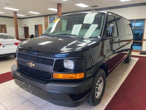 2017 Chevrolet Express 3500 LS