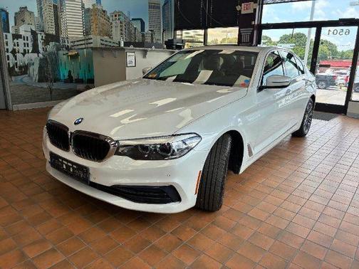 2019 BMW 530 i
