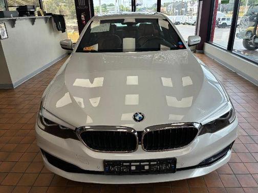 2019 BMW 530 i