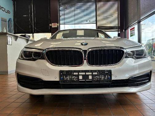 2019 BMW 530 i