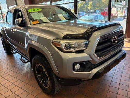 2016 Toyota Tacoma SR5