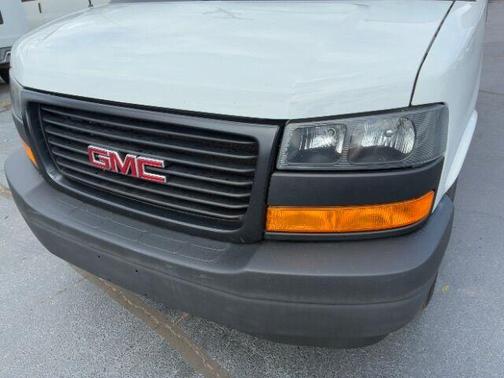 2023 GMC Savana 2500 Work Van