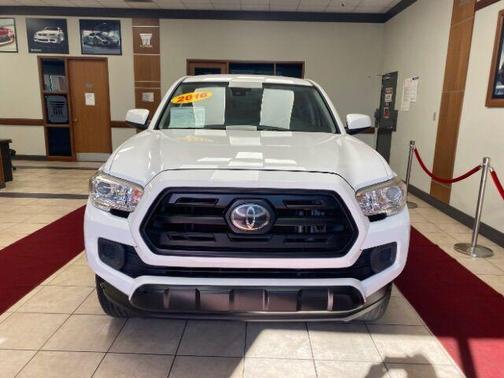 2019 Toyota Tacoma SR