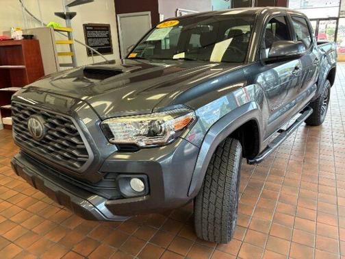 2020 Toyota Tacoma TRD Sport