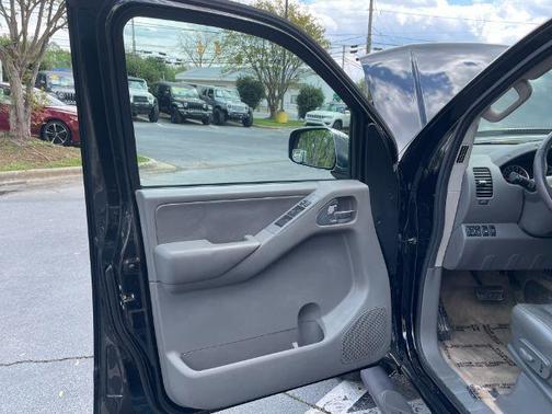 2014 Nissan Frontier SL