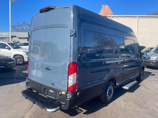 2019 Ford Transit-250 Base