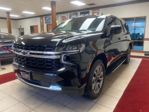 2023 Chevrolet Suburban LS