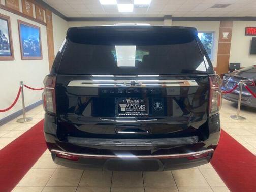 2023 Chevrolet Suburban LS