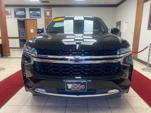 2023 Chevrolet Suburban LS