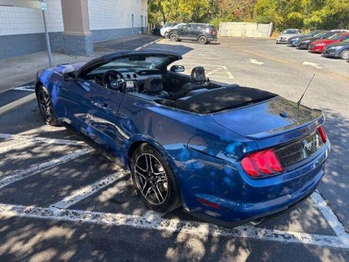 2022 Ford Mustang EcoBoost Premium