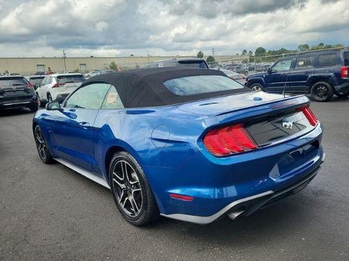 2022 Ford Mustang EcoBoost Premium