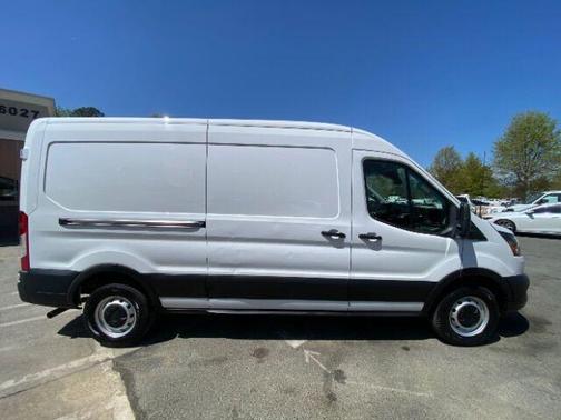 2022 Ford Transit-150 ROOF 148.0 WB