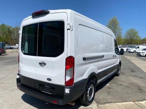 2022 Ford Transit-150 ROOF 148.0 WB