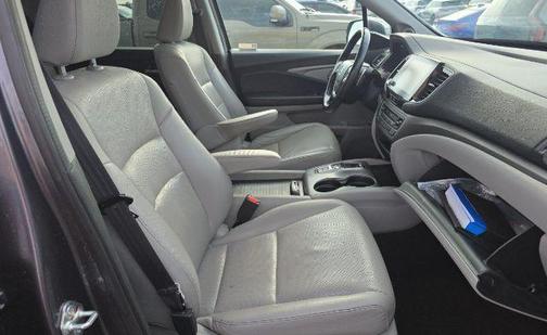 Gray 2023 Honda Ridgeline RTL