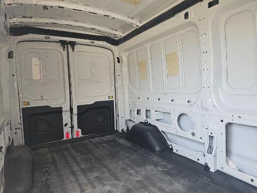 Oxford White 2015 Ford Transit-250 148 WB Medium Roof Cargo