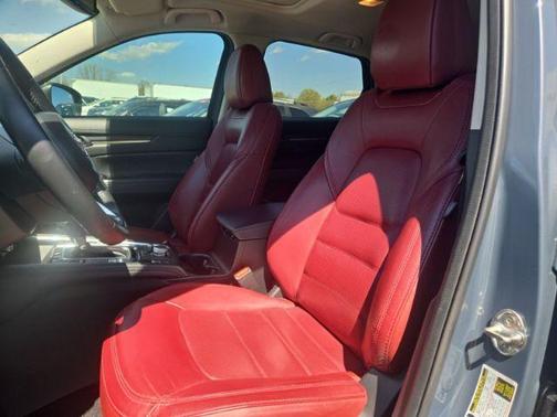 2022 Mazda CX-5 Carbon Edition