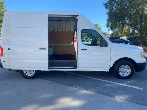 2013 Nissan NV Cargo NV2500 HD S V6/S V8