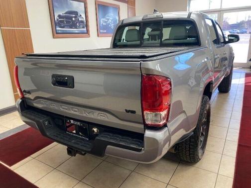 2016 Toyota Tacoma SR