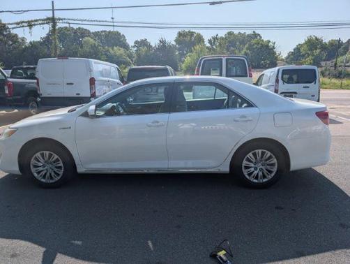 2013 Toyota Camry Hybrid LE