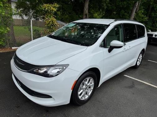 2021 Chrysler Voyager LXI