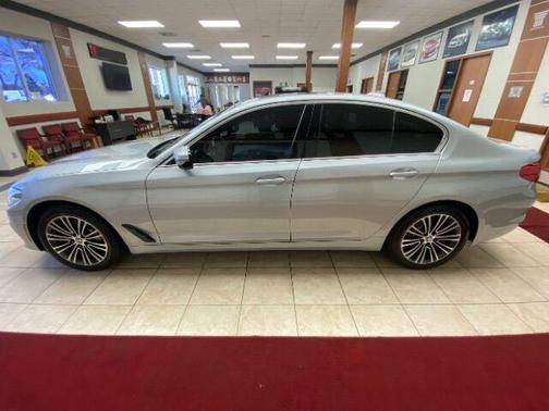2019 BMW 530 i xDrive