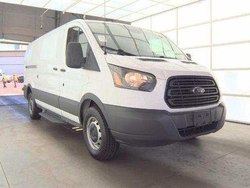 Oxford White 2018 Ford Transit-250 Base