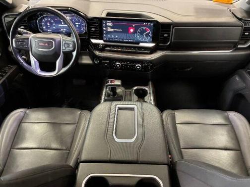 White Frost Tri-Coat 2022 GMC Sierra 1500 SLT