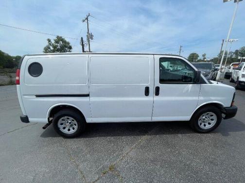 Summit White 2014 Chevrolet Express 1500 Work Van