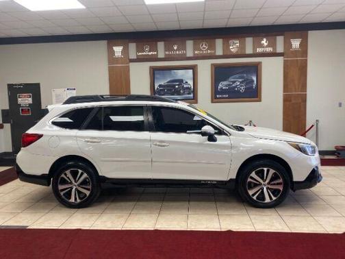 White 2019 Subaru Outback 2.5i Limited
