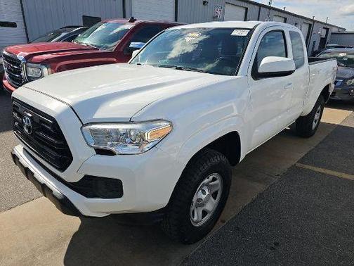 2017 Toyota Tacoma SR