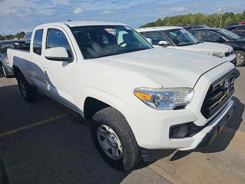 2017 Toyota Tacoma SR