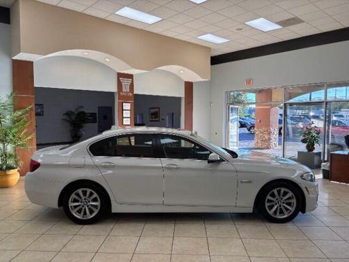2016 BMW 528 i