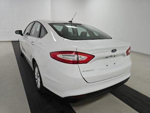 2016 Ford Fusion S