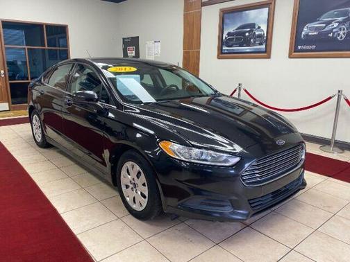 2013 Ford Fusion S