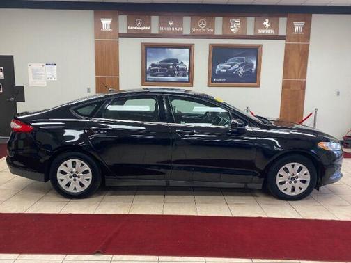 2013 Ford Fusion S