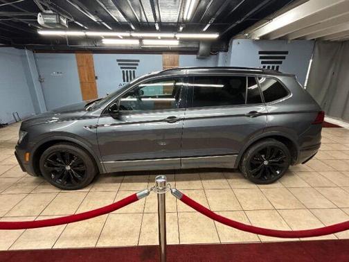 2021 Volkswagen Tiguan 2.0T SE R-Line Black