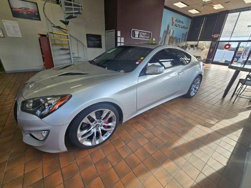 2013 Hyundai Genesis Coupe 3.8 Track