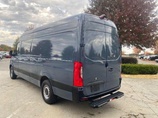 2019 Mercedes-Benz Sprinter 2500 High Roof