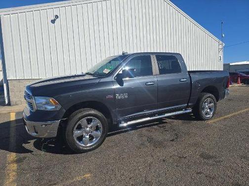 2017 RAM 1500 SLT