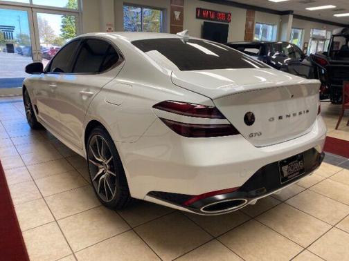White 2025 Genesis G70 2.5T