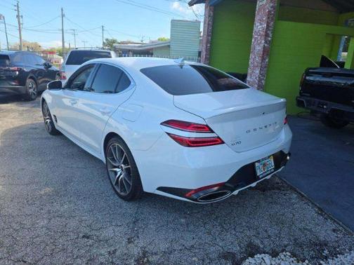 2025 Genesis G70 2.5T