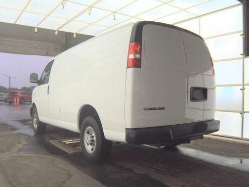 Summit White 2020 Chevrolet Express 2500 Work Van