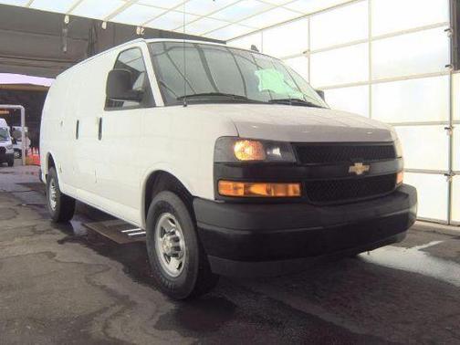 Summit White 2020 Chevrolet Express 2500 Work Van