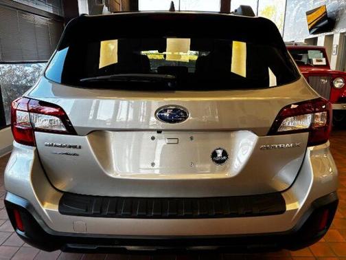 Tungsten Metallic 2018 Subaru Outback 2.5i Limited