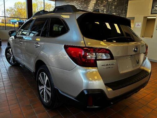Tungsten Metallic 2018 Subaru Outback 2.5i Limited