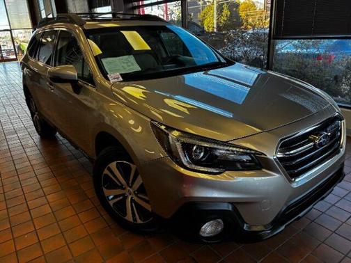 Tungsten Metallic 2018 Subaru Outback 2.5i Limited