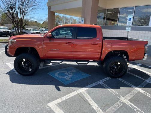 2016 Toyota Tacoma SR5