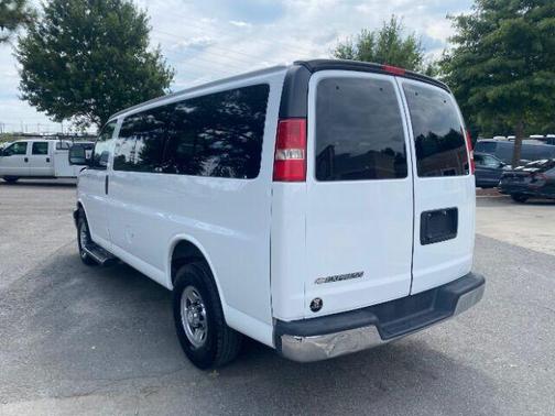 2017 Chevrolet Express 3500 LT