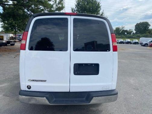 2017 Chevrolet Express 3500 LT